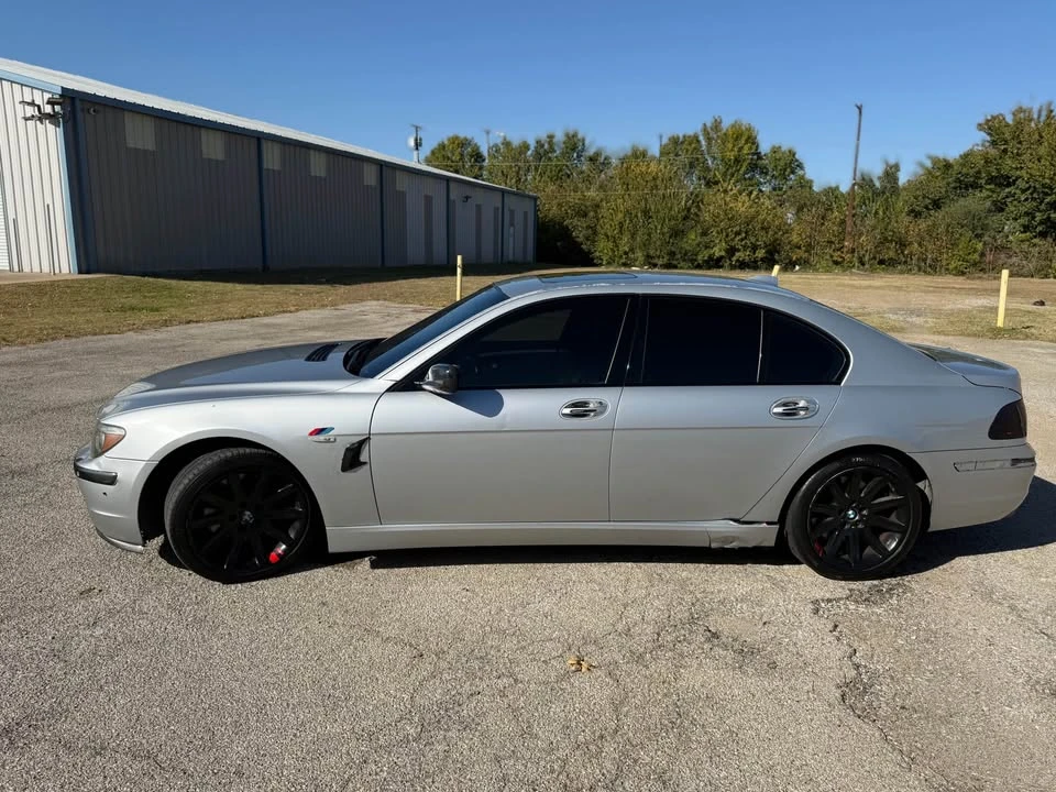 2006 BMW E65/E66 750i & 760i Sedan - Image 5 of 11