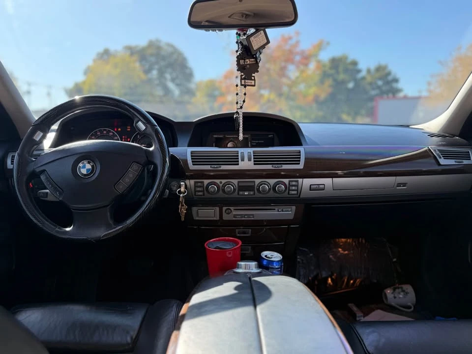 2006 BMW E65/E66 750i & 760i Sedan - Image 8 of 11