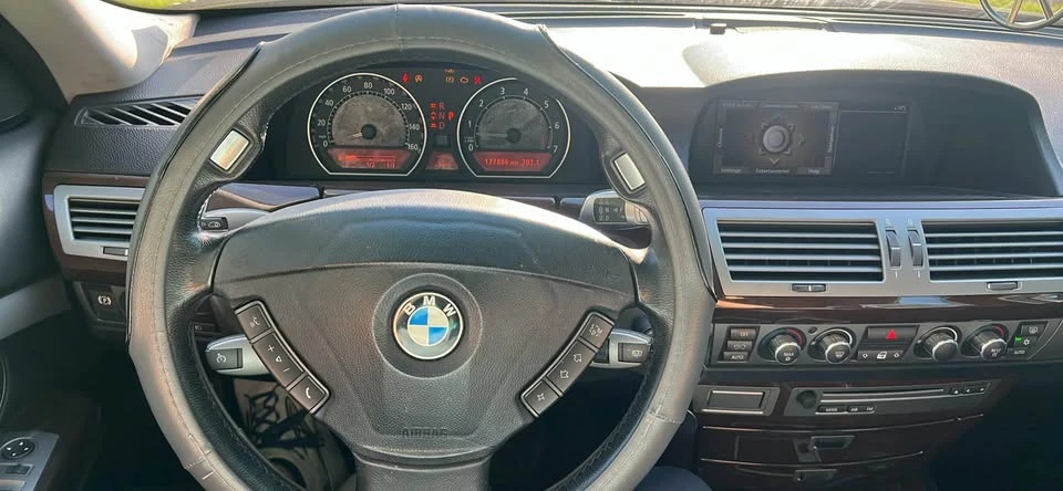 2006 BMW E65/E66 750i & 760i Sedan - Image 12 of 12