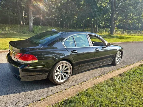 2006 BMW 7 Series 750i Sedan