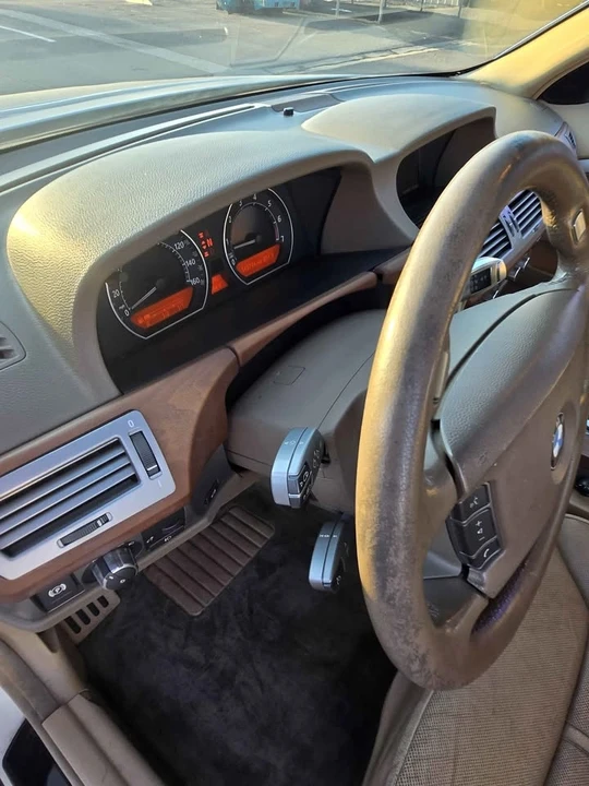 2006 BMW E65/E66 750i & 760i Sedan - Image 6 of 10