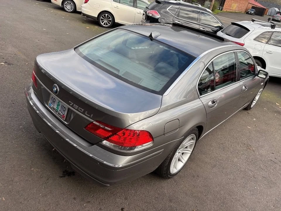 2006 BMW E65/E66 750i & 760i Sedan - Image 8 of 19