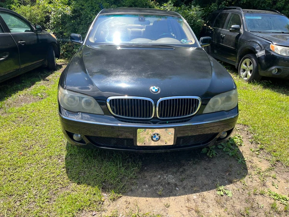 2006 BMW E65/E66 750i & 760i Sedan - Image 5 of 10