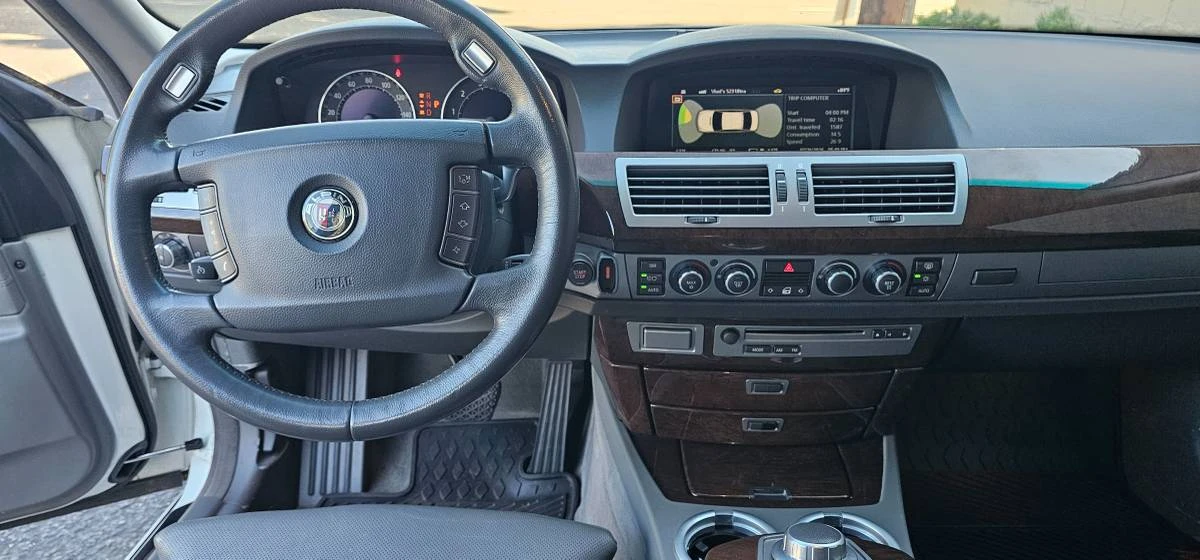 2006 BMW E65/E66 750i & 760i Sedan - Image 8 of 17
