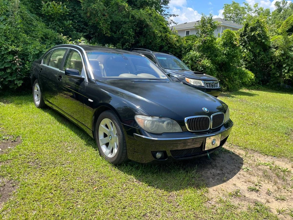 2006 BMW E65/E66 750i & 760i Sedan - Image 4 of 10