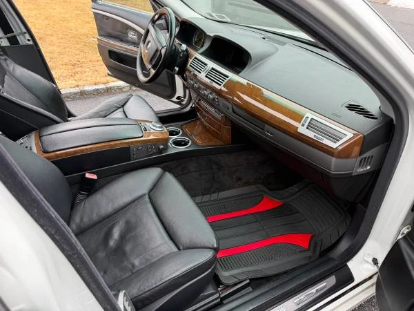 2006 BMW E65/E66 750i & 760i Sedan - Image 7 of 10