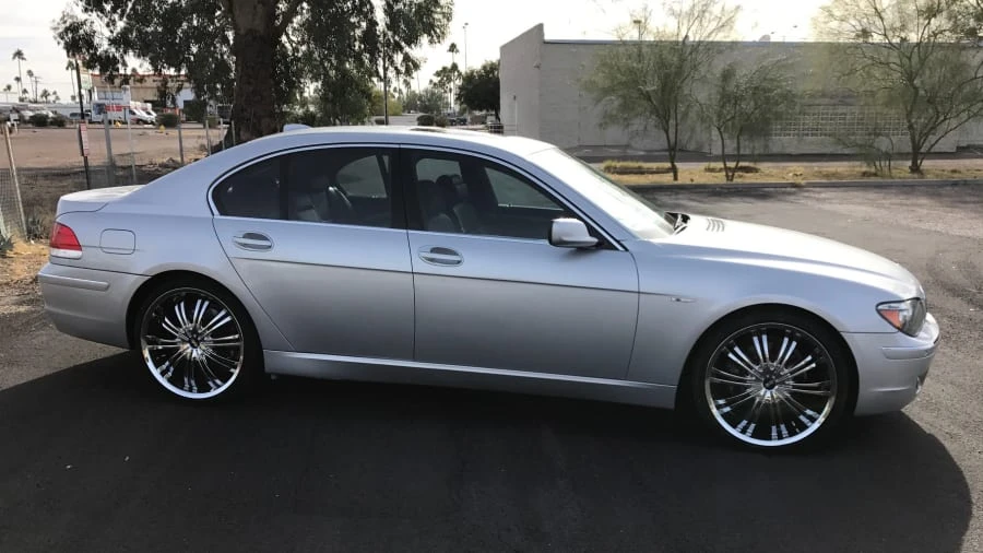 2006 BMW E65/E66 750i & 760i Sedan - Image 2 of 8