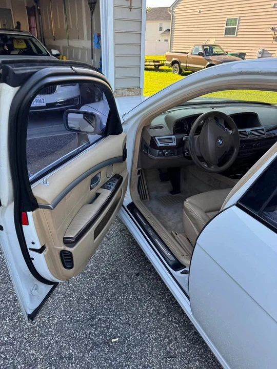 2006 BMW E65/E66 750i & 760i Sedan - Image 4 of 8