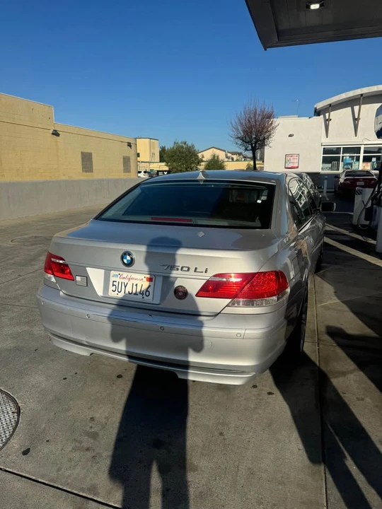 2006 BMW E65/E66 750i & 760i Sedan - Image 2 of 4