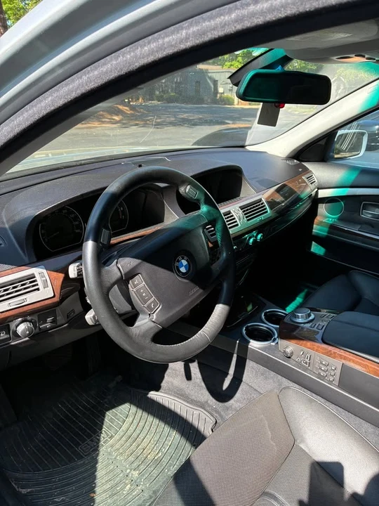2006 BMW E65/E66 750i & 760i Sedan - Image 3 of 5