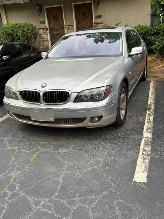 2006 BMW E65/E66 750i & 760i Sedan - Image 2 of 4