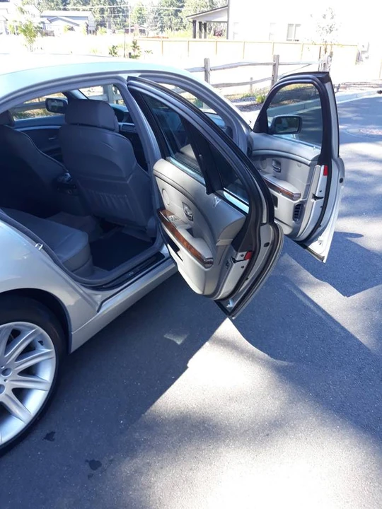 2006 BMW E65/E66 750i & 760i Sedan - Image 11 of 24