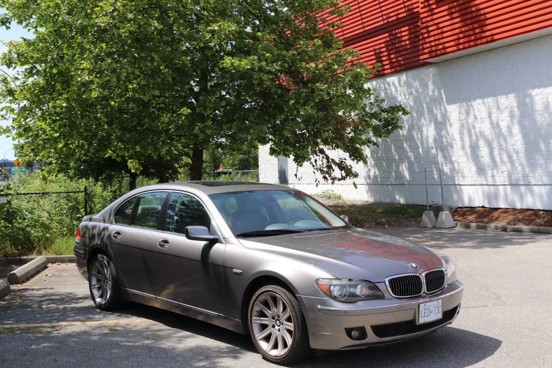 2009 BMW E65/E66 750i & 760i Sedan - Image 15 of 18