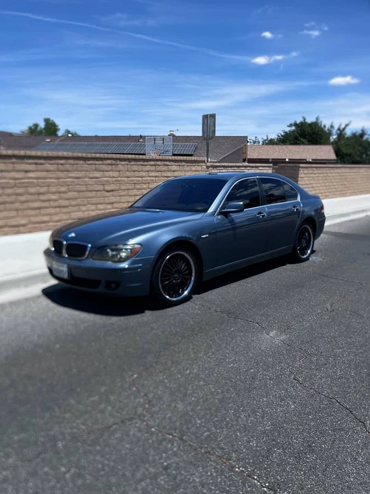 2006 BMW E65/E66 750i & 760i Sedan - Image 3 of 6