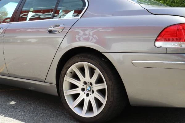 2006 BMW E65/E66 750i & 760i Sedan - Image 2 of 18