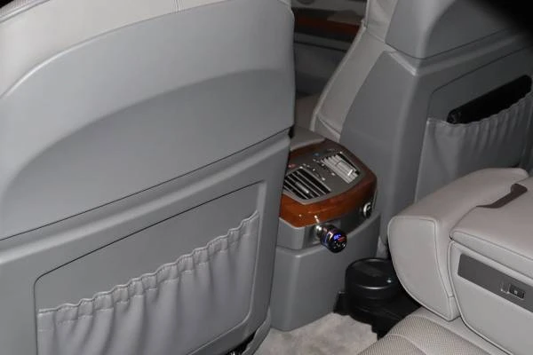 2006 BMW E65/E66 750i & 760i Sedan - Image 9 of 18