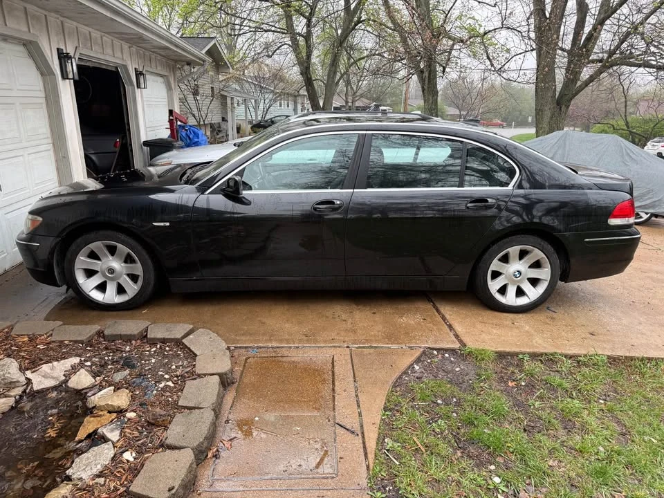 2006 BMW E65/E66 750i & 760i Sedan - Image 2 of 8
