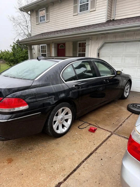 2006 BMW E65/E66 750i & 760i Sedan - Image 7 of 8