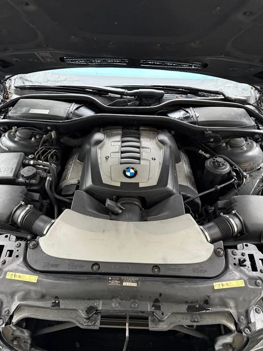 2006 BMW E65/E66 750i & 760i Sedan - Image 8 of 8