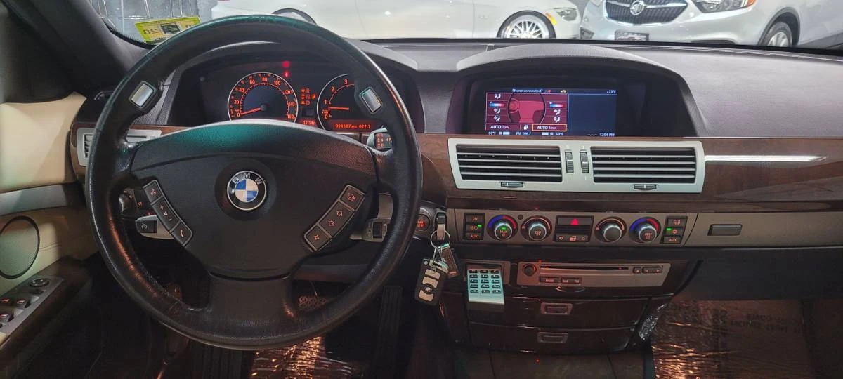 2006 BMW E65/E66 750i & 760i Sedan - Image 17 of 24