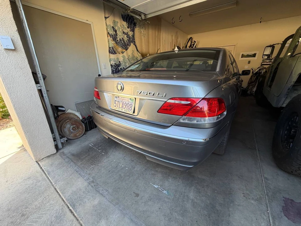 2006 BMW E65/E66 750i & 760i Sedan - Image 3 of 8