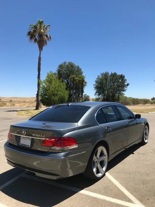 2006 BMW E65/E66 750i & 760i Sedan - Image 4 of 16