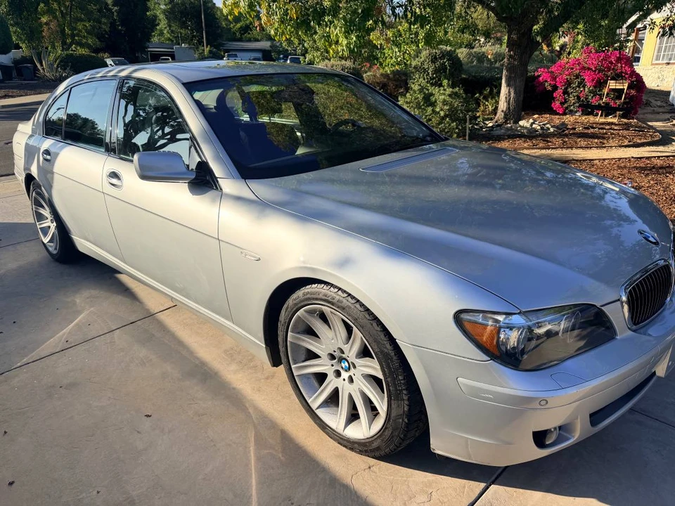 2006 BMW E65/E66 750i & 760i Sedan - Image 7 of 11