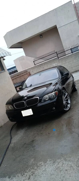 2006 BMW E65/E66 750i & 760i Sedan - Image 2 of 3