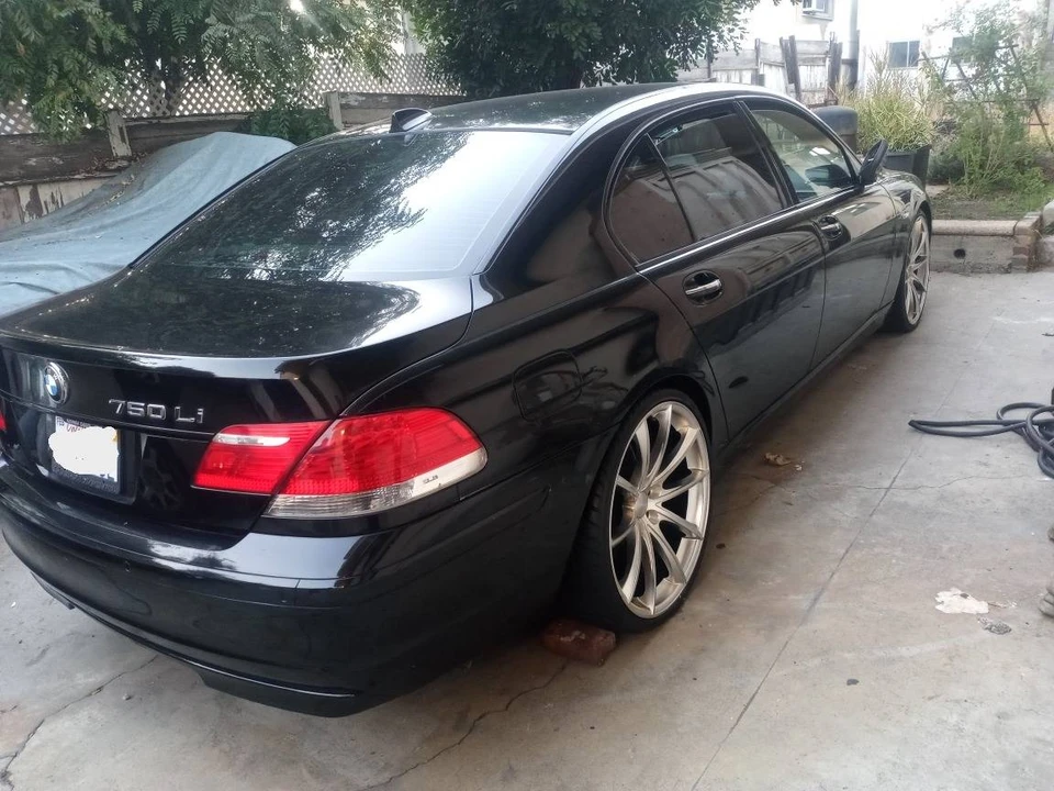 2006 BMW E65/E66 750i & 760i Sedan - Image 3 of 3