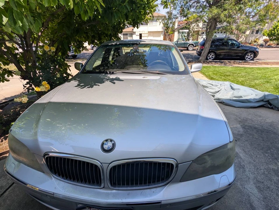 2006 BMW E65/E66 750i & 760i Sedan - Image 2 of 6