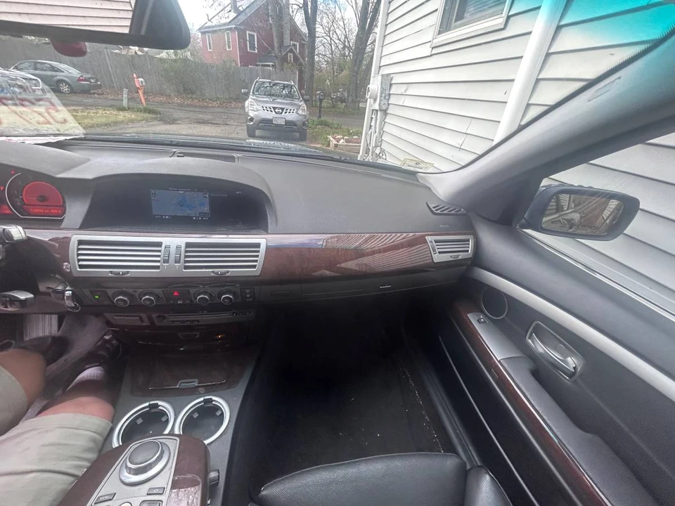 2006 BMW E65/E66 750i & 760i Sedan - Image 14 of 23