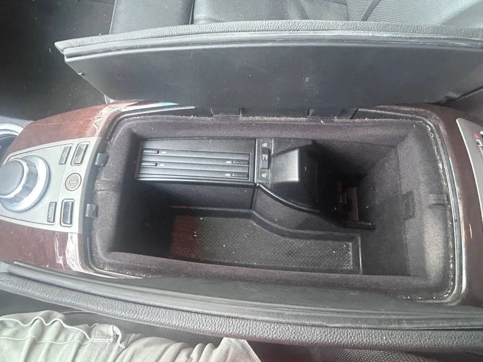2006 BMW E65/E66 750i & 760i Sedan - Image 13 of 23