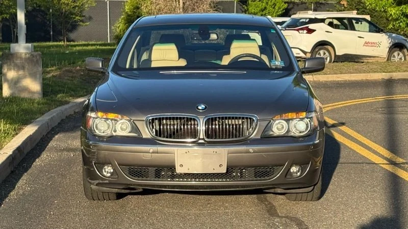 2006 BMW E65/E66 750i & 760i Sedan - Image 2 of 12