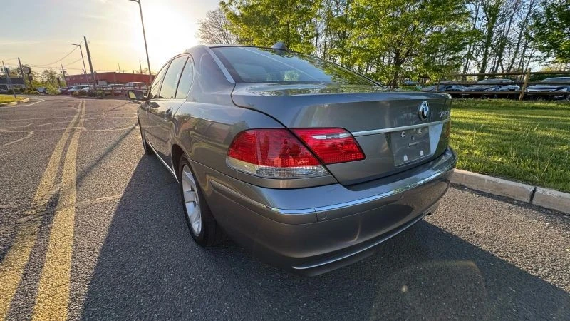 2006 BMW E65/E66 750i & 760i Sedan - Image 4 of 12