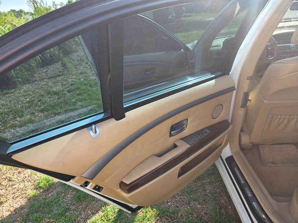 2006 BMW E65/E66 750i & 760i Sedan - Image 7 of 15