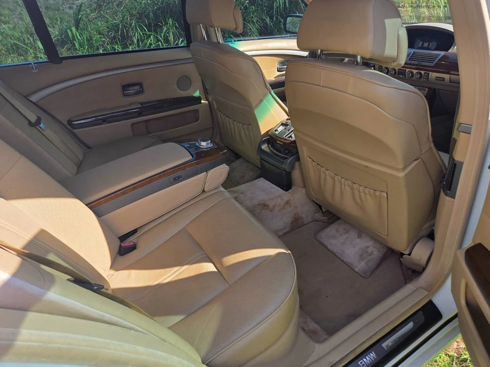 2006 BMW E65/E66 750i & 760i Sedan - Image 10 of 15