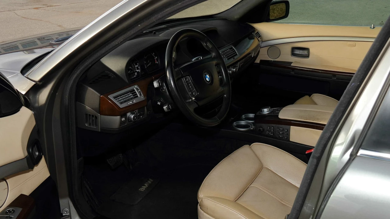 2006 BMW E65/E66 750i & 760i Sedan - Image 4 of 21