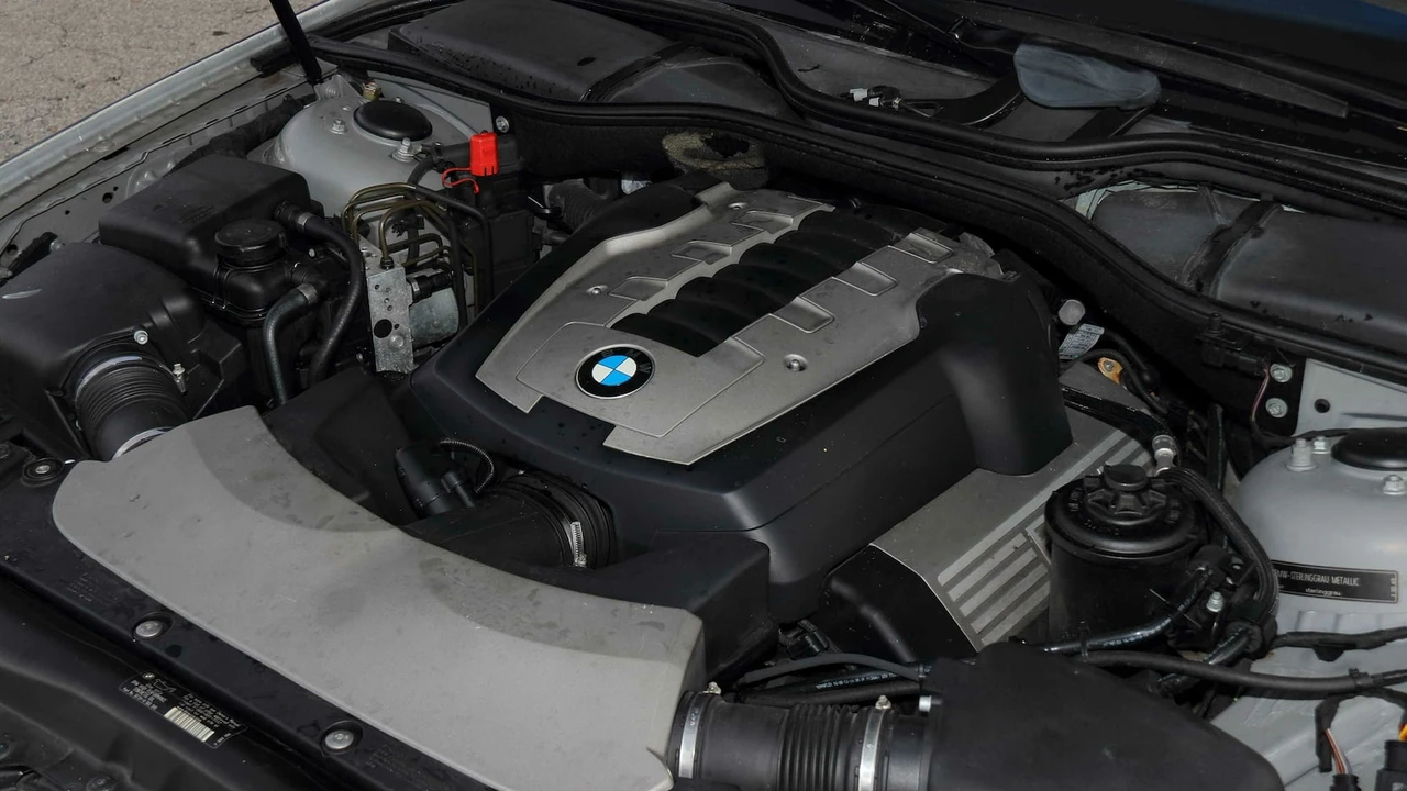 2006 BMW E65/E66 750i & 760i Sedan - Image 6 of 21