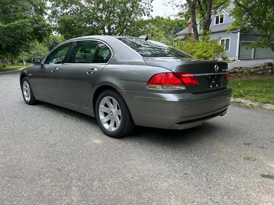2006 BMW E65/E66 750i & 760i Sedan - Image 14 of 16