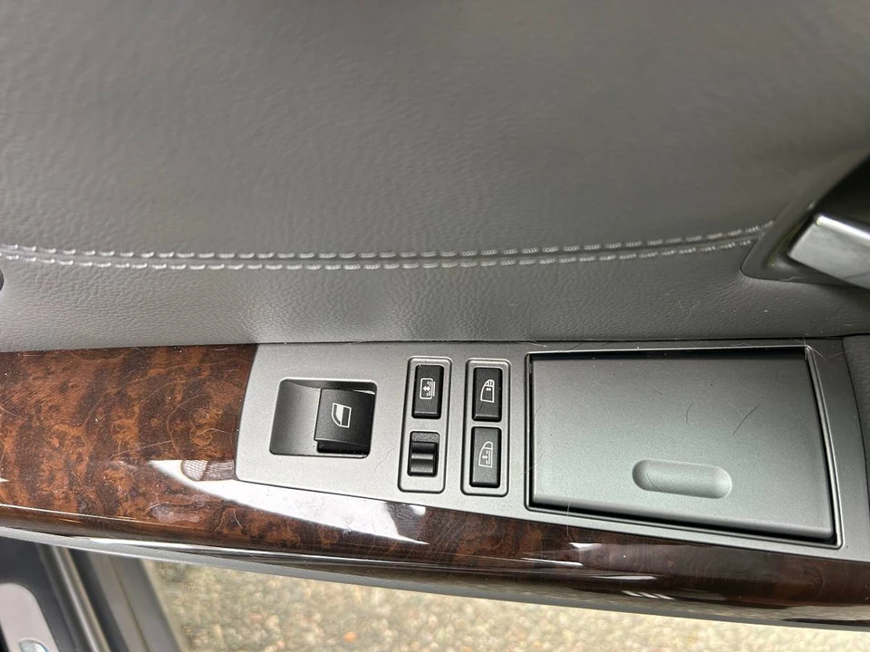 2006 BMW E65/E66 750i & 760i Sedan - Image 11 of 16