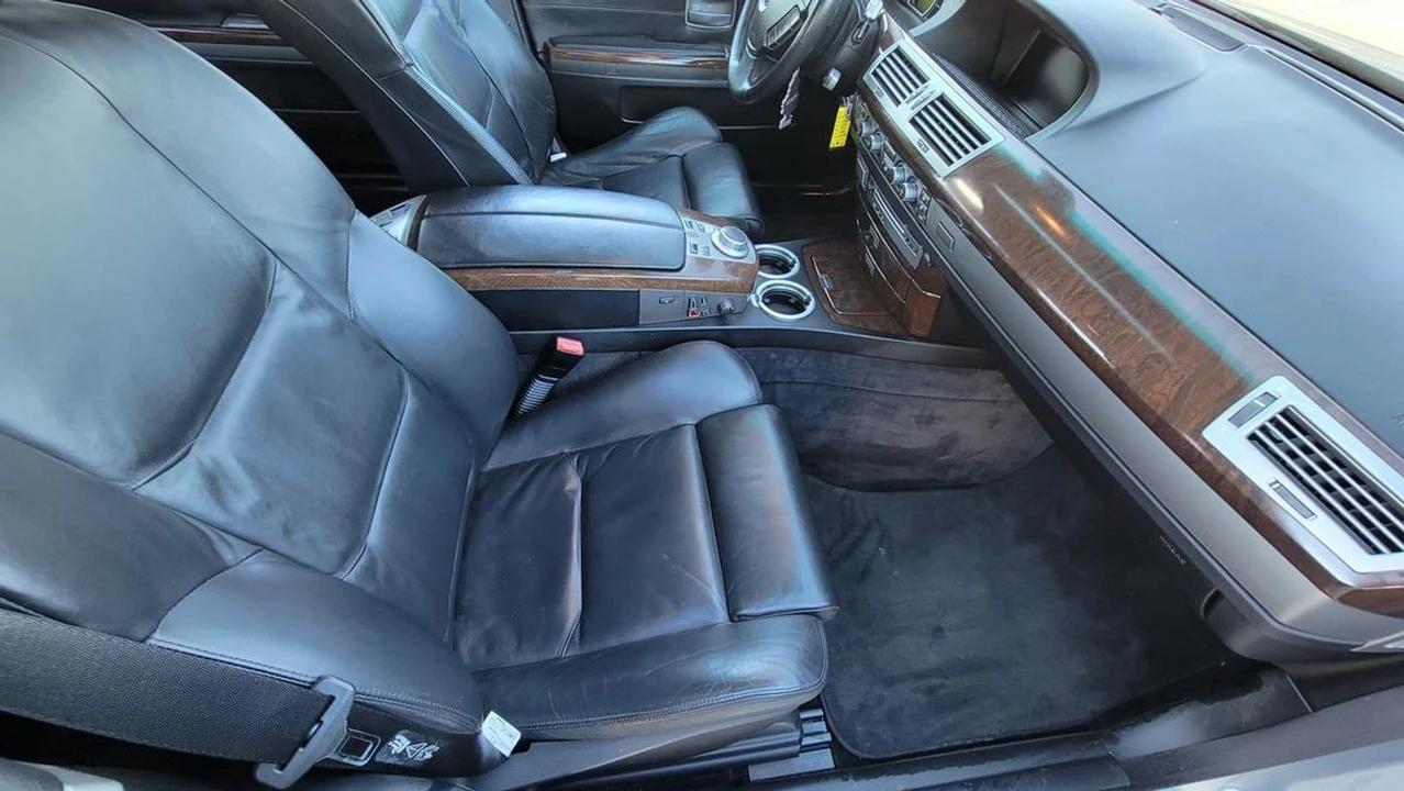 2006 BMW E65/E66 750i & 760i Sedan - Image 14 of 21