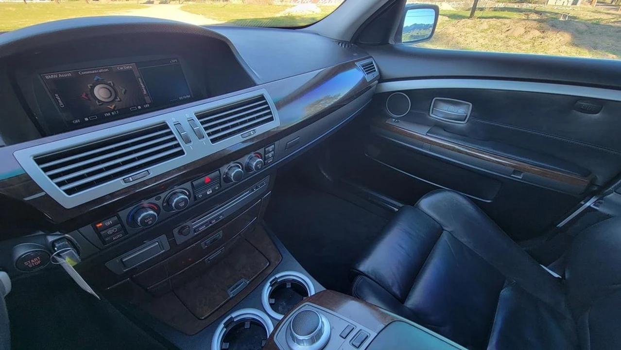 2006 BMW E65/E66 750i & 760i Sedan - Image 21 of 21