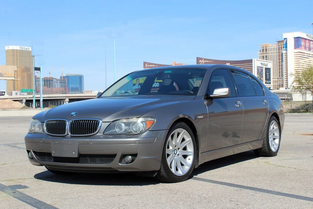 2006 BMW E65/E66 750i & 760i Sedan - Image 2 of 5