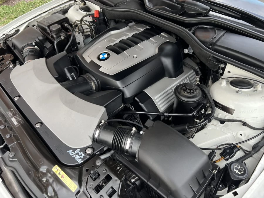 2006 BMW E65/E66 750i & 760i Sedan - Image 8 of 10