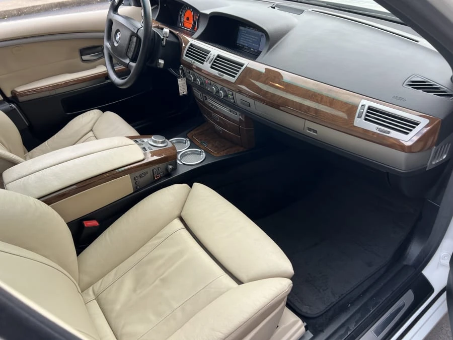 2006 BMW E65/E66 750i & 760i Sedan - Image 6 of 10