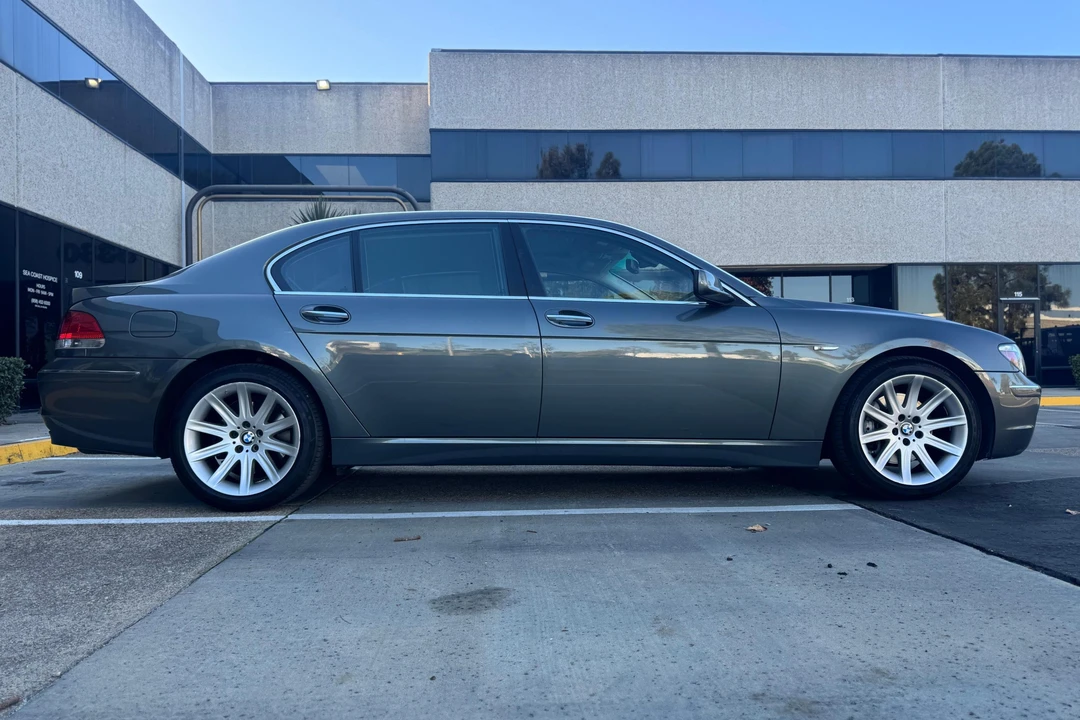 2006 BMW E65/E66 750i & 760i Sedan - Image 3 of 31