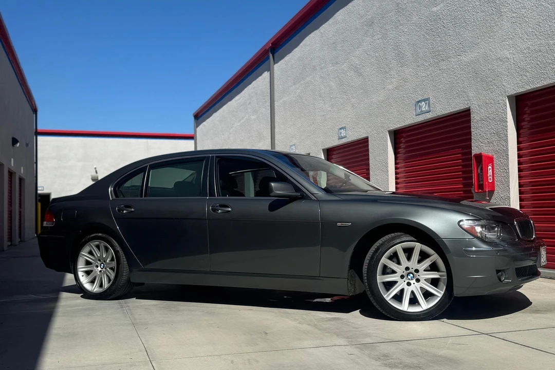 2006 BMW E65/E66 750i & 760i Sedan - Image 10 of 31