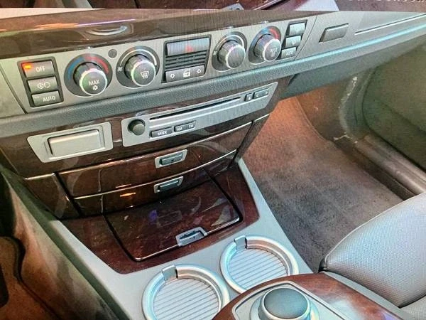 2006 BMW E65/E66 750i & 760i Sedan - Image 14 of 21