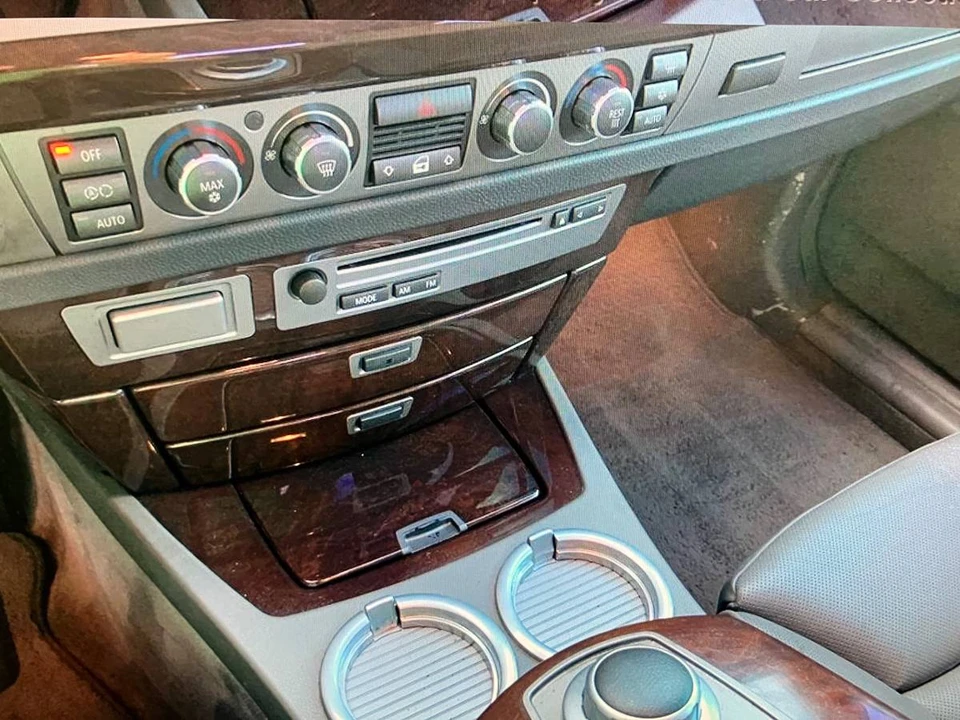 2006 BMW E65/E66 750i & 760i Sedan - Image 14 of 16