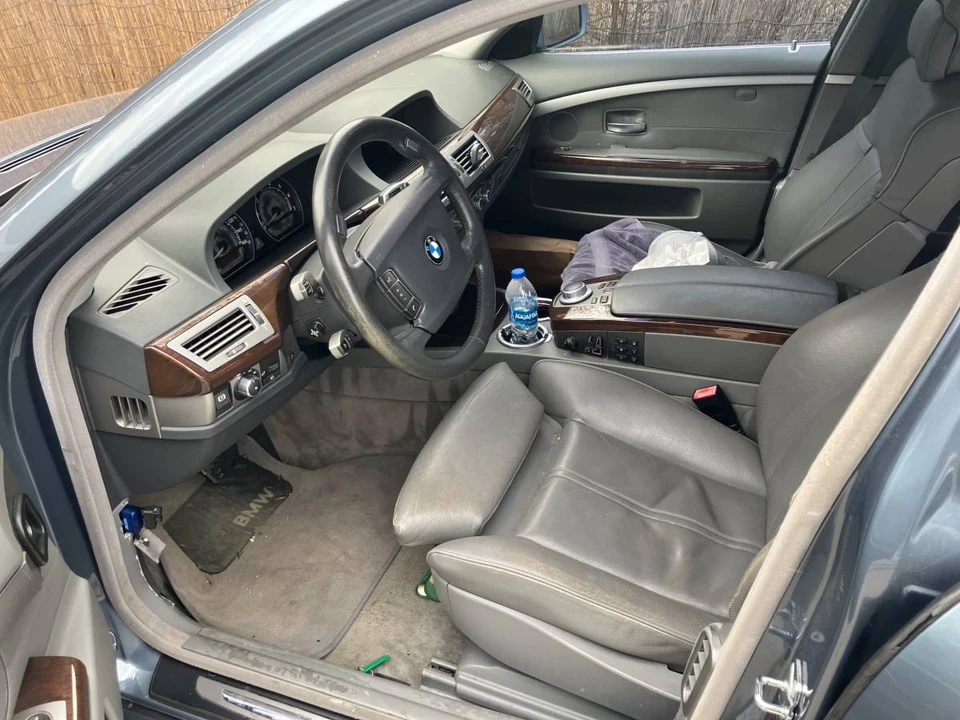 2006 BMW E65/E66 750i & 760i Sedan - Image 4 of 16